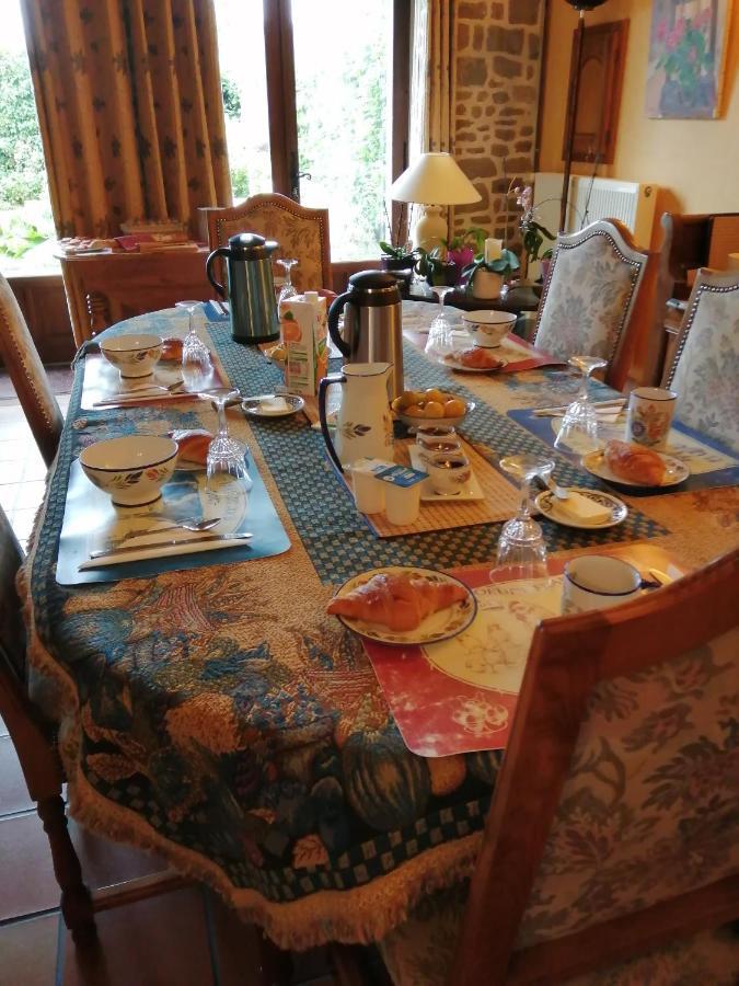 Bed and Breakfast Les Petites Chapelles Saint-Pierre-de-Plesguen Екстер'єр фото